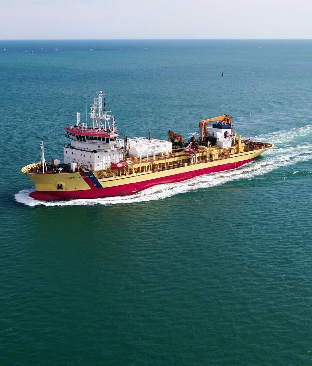 Samuel de Champlain TSHD Alewijnse LNG reference